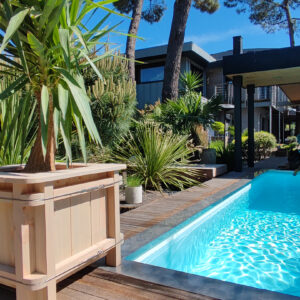 Jardinière Olu en bois Douglas