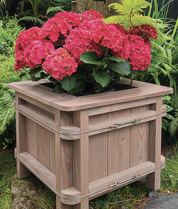 Jardinière en bois Douglas - Irisée